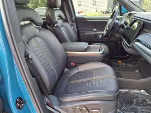 Used 2024 Rivian R1S Adventure AWD/4WD image 13