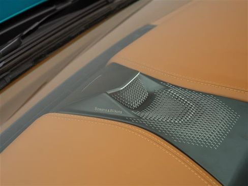 New 2026 Aston Martin DBX S image 32