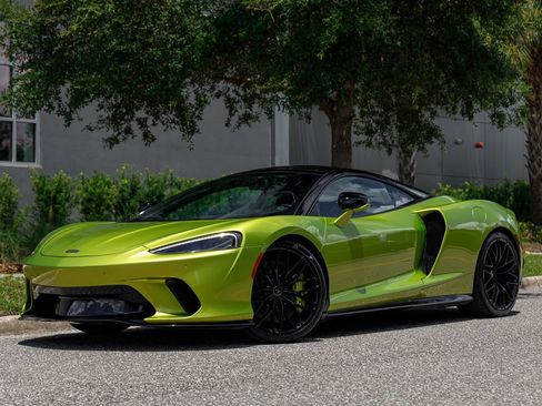 Used 2023 McLaren GT RWD image 32