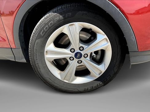 Used 2015 Ford Escape SE w/ Equipment Group 201A image 3