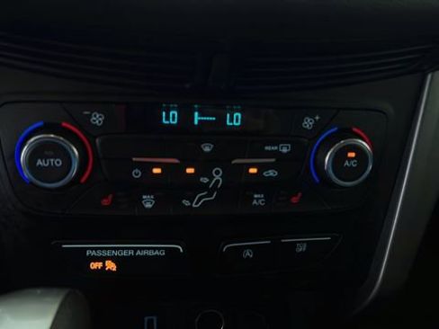 Used 2017 Ford Escape SE AWD/4WD image 12