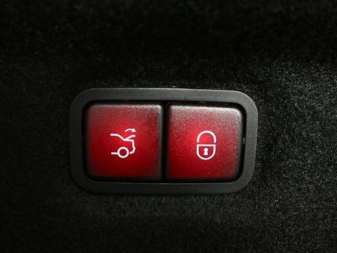 Used 2025 Mercedes-Benz SL 55 AMG 4MATIC image 25