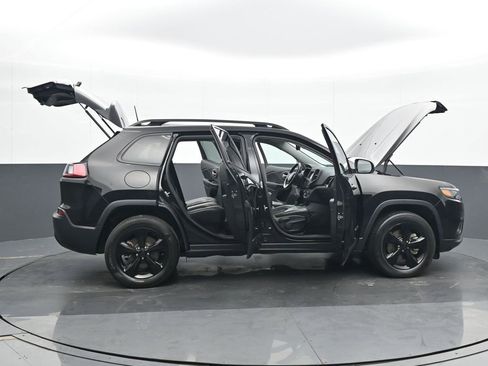 Used 2021 Jeep Cherokee Latitude Plus image 26