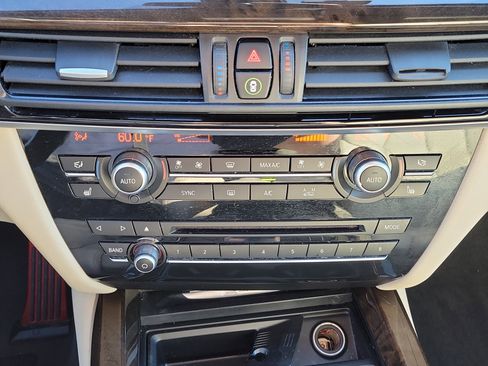 Used 2018 BMW X5 xDrive40e image 37