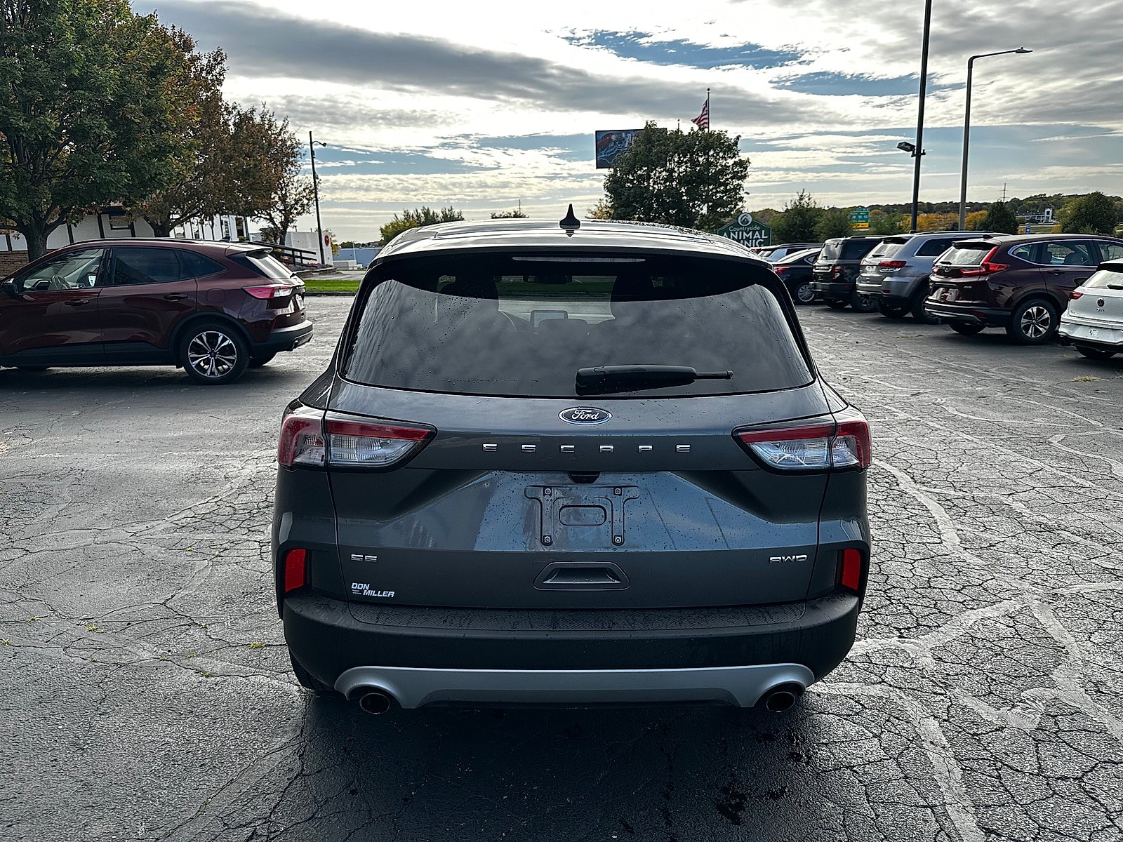 Used 2021 Ford Escape SE w/ Convenience Package AWD/4WD image 4