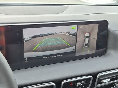 New 2026 Nissan Sentra SR w/ SR Premium Package FWD image 14