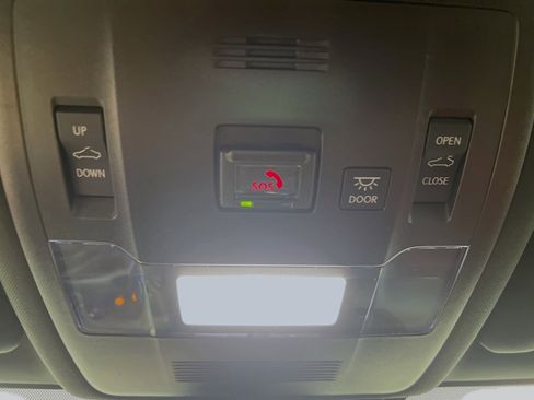 Used 2023 Lexus IS 350 F Sport w/ Navigation Package image 21