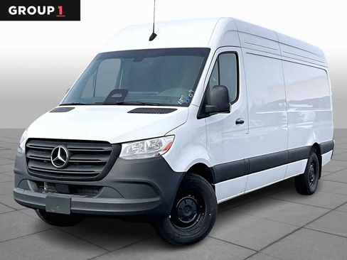 New 2025 Mercedes-Benz Sprinter 2500 image 1