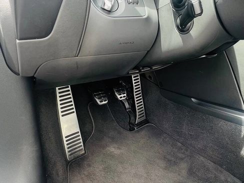 Used 2011 Audi R8 V10 AWD/4WD image 23