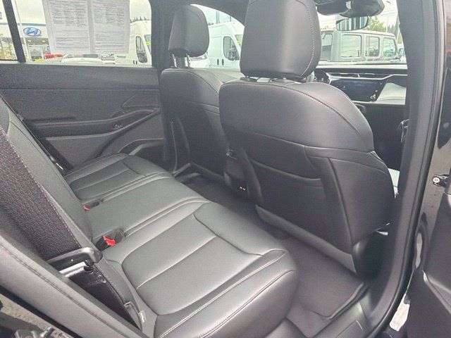 Used 2026 Jeep Cherokee Limited AWD/4WD image 12