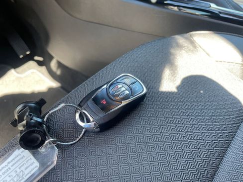 Used 2025 Buick Encore GX Preferred FWD image 21