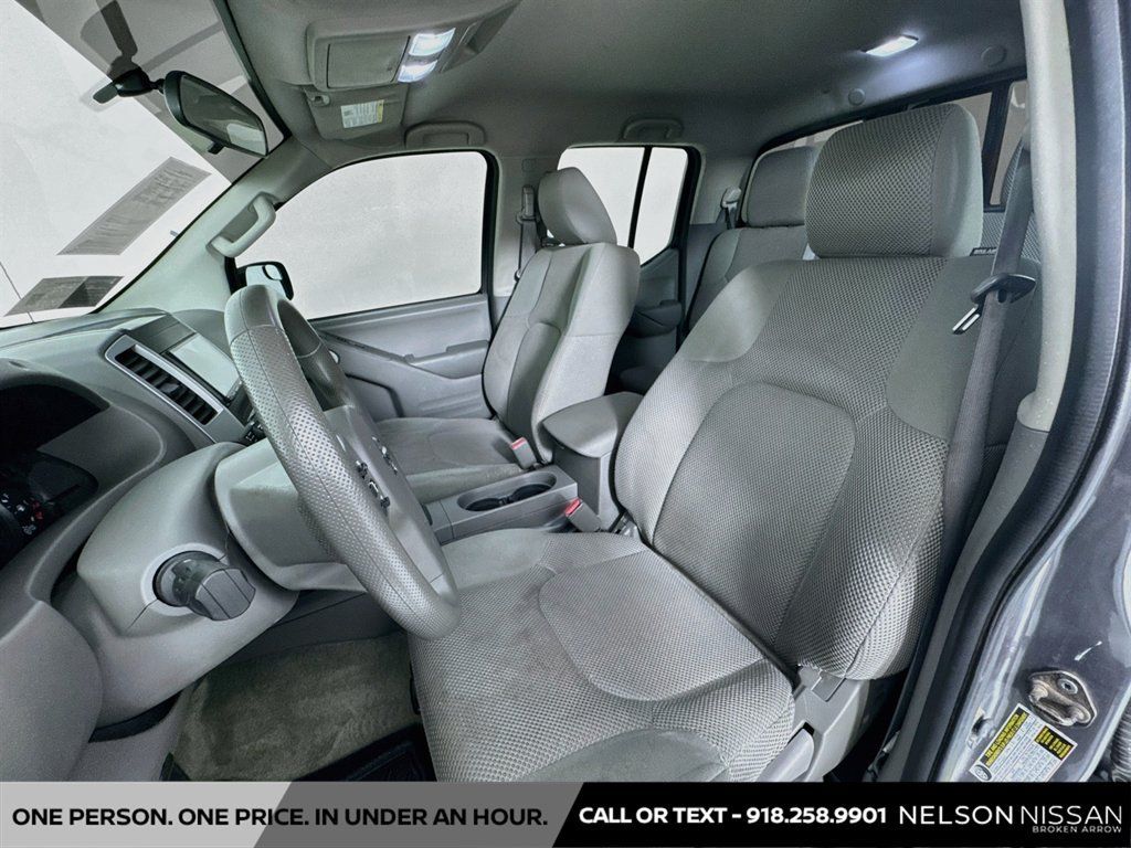 Used 2016 Nissan Frontier SV AWD/4WD image 19