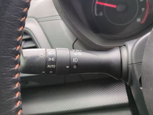 Used 2019 Subaru Crosstrek 2.0i Premium image 25