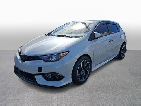 Used 2016 Scion iM Base image 1