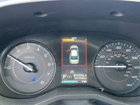 Used 2021 Subaru Crosstrek 2.0i Premium image 14