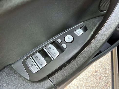 Used 2020 BMW X3 xDrive30e w/ Executive Package image 13