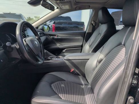 Used 2022 Toyota Camry SE FWD image 15