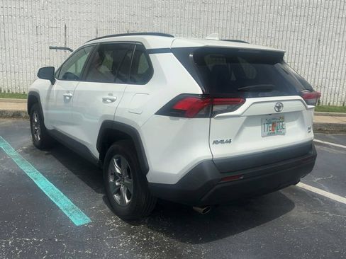 Used 2024 Toyota RAV4 XLE AWD/4WD image 9