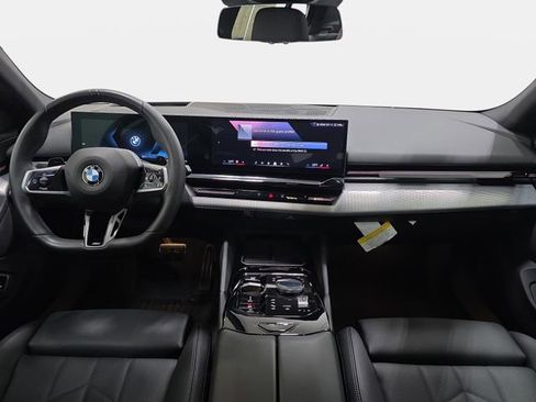 Certified 2026 BMW 530i xDrive w/ M Sport Package image 9
