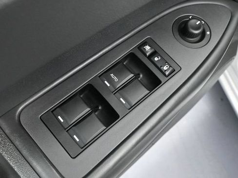 Used 2010 Dodge Charger SXT AWD/4WD image 18