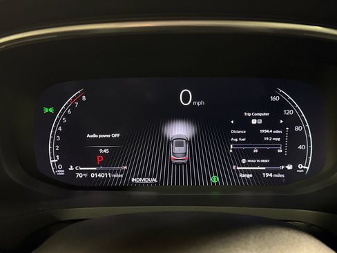 Used 2025 Acura MDX SH-AWD w/ Technology Package image 19