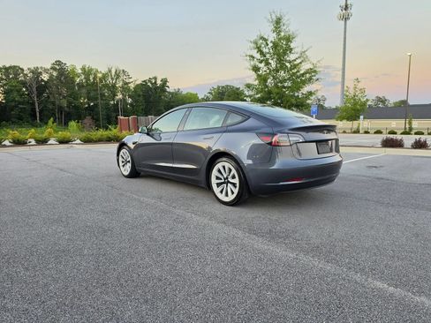 Used 2022 Tesla Model 3 RWD image 5