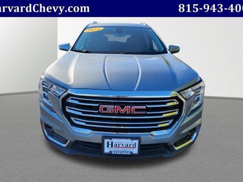 Used 2024 GMC Terrain SLT FWD image 2
