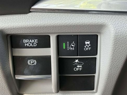 Used 2017 Acura MDX SH-AWD w/ Technology Package image 26