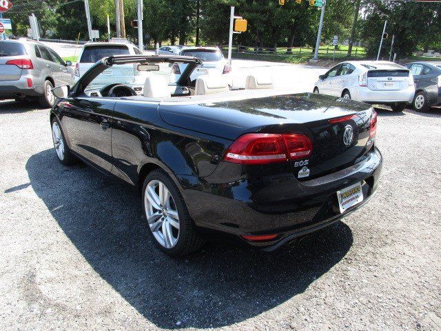 Used 2015 Volkswagen Eos Executive FWD image 9