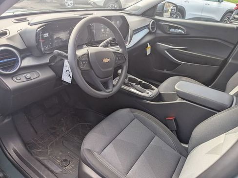 New 2026 Chevrolet Trax LS w/ LS Convenience Package image 12