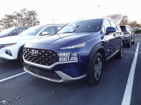 Used 2023 Hyundai Santa Fe SE image 1