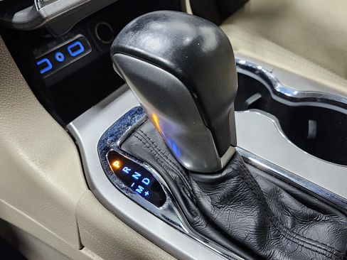 Used 2019 Jeep Grand Cherokee Limited w/ Luxury Group II image 36