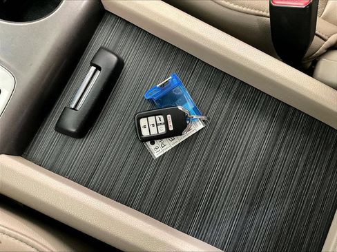 Certified 2018 Honda Pilot EX-L image 40