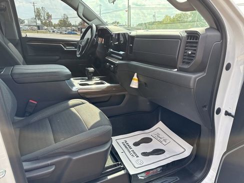 Used 2023 Chevrolet Silverado 1500 LT Trail Boss image 22