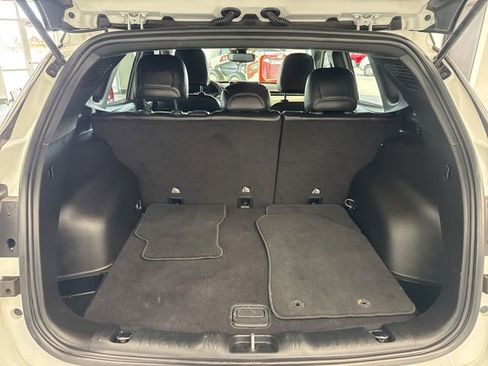 Used 2025 Jeep Compass Limited image 10