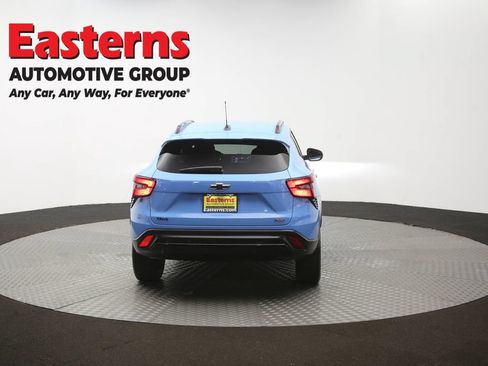 Used 2024 Chevrolet Trax RS w/ Driver Confidence Package FWD image 37