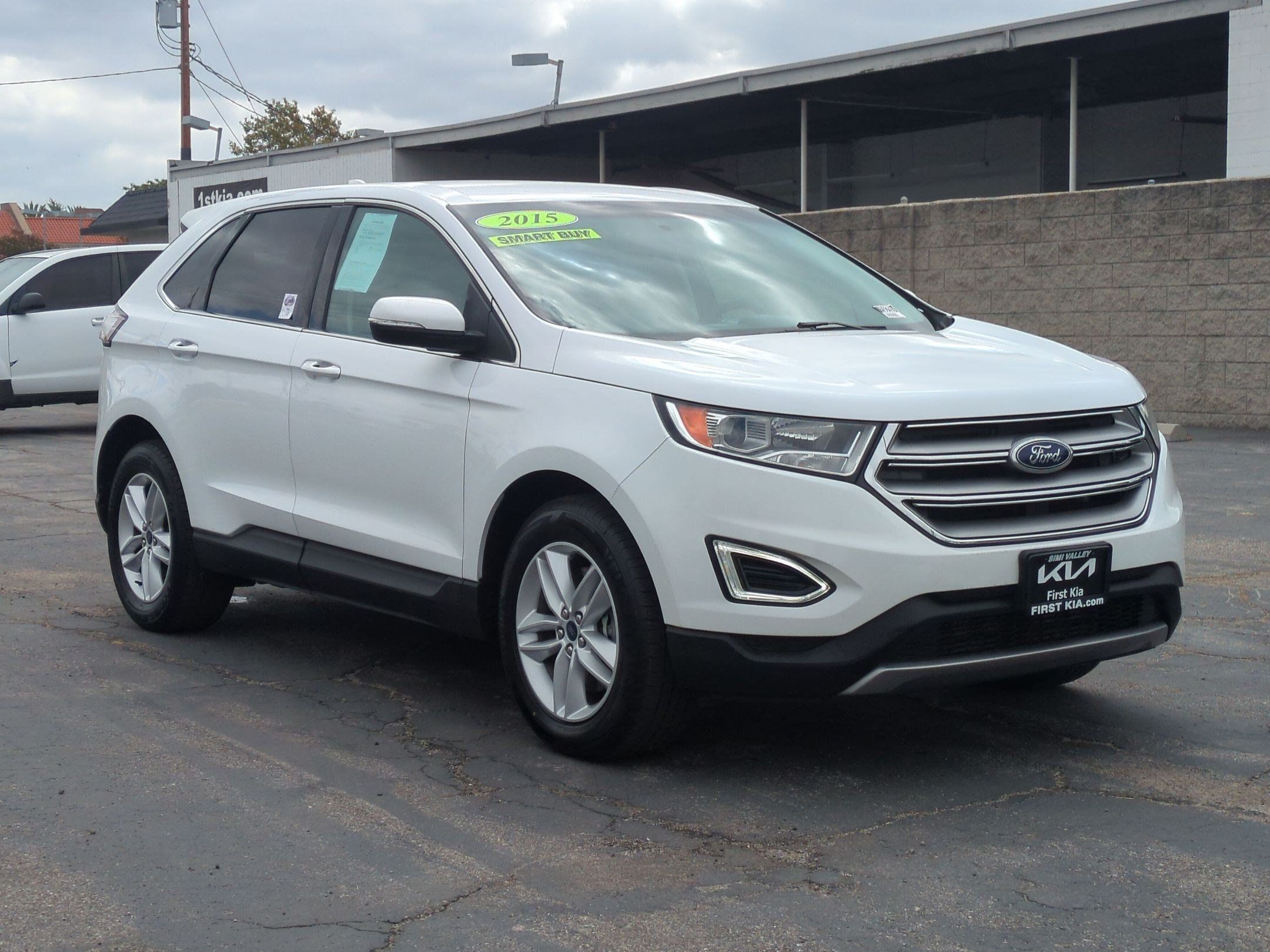 Used 2015 Ford Edge SEL w/ Equipment Group 201A AWD/4WD image 3