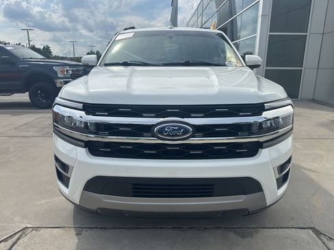 Used 2024 Ford Expedition Limited RWD image 2