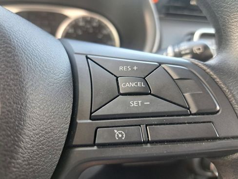 Used 2024 Nissan Kicks S image 14