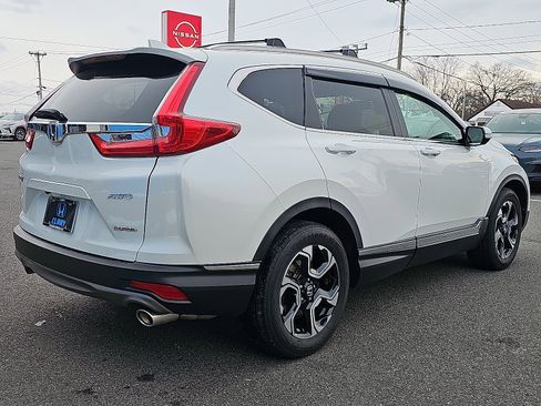 Used 2019 Honda CR-V Touring image 4