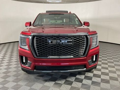 Used 2023 GMC Yukon XL Denali Ultimate AWD/4WD image 2