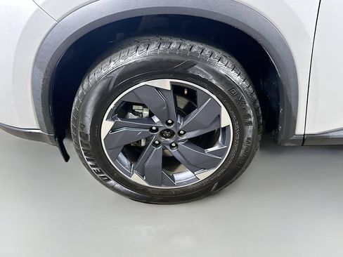 Used 2024 Nissan Rogue SV FWD image 8