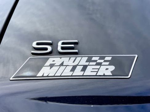 Used 2022 Volkswagen Atlas Cross Sport SE image 32