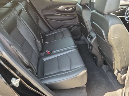 Certified 2023 GMC Terrain SLT FWD image 26