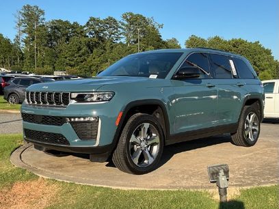 New 2026 Jeep Grand Cherokee Limited w/ Trailer Tow Package