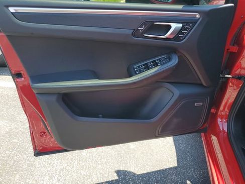 Used 2020 Porsche Macan GTS AWD/4WD image 8