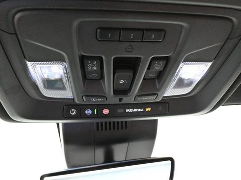 Used 2024 GMC Sierra 2500 Denali Ultimate AWD/4WD image 28