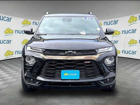 Used 2023 Chevrolet TrailBlazer RS w/ Technology Package FWD image 2