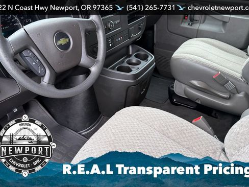 Used 2024 Chevrolet Express 3500 LT w/ LT Preferred Equipment Group RWD image 10