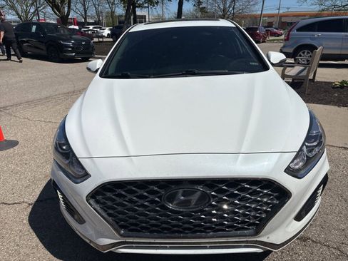 Used 2019 Hyundai Sonata Limited image 3